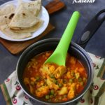 Gobi Matar Rasedar recipe, peas cauliflower curry