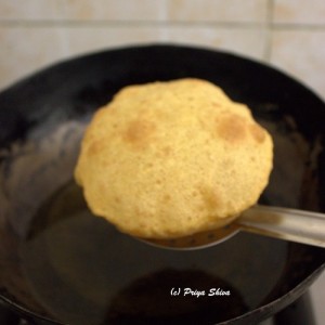 how to make fluffy poori