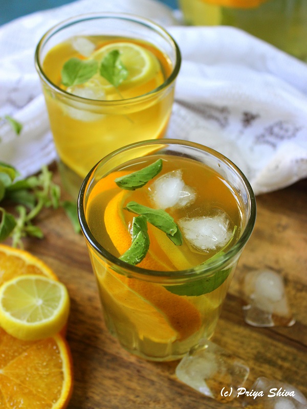 Iced Green Tea Citrus Detox drink