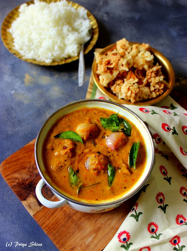 ulli-theeyal-kerala-style-curry