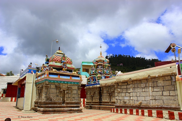 Poomparai Kuzhanthai Velappar Temple