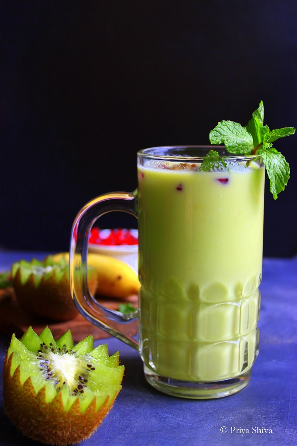 Avocado Kiwi Green Smoothie