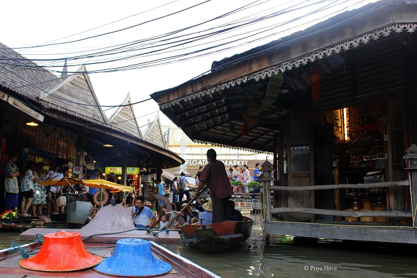 floating market pattaya