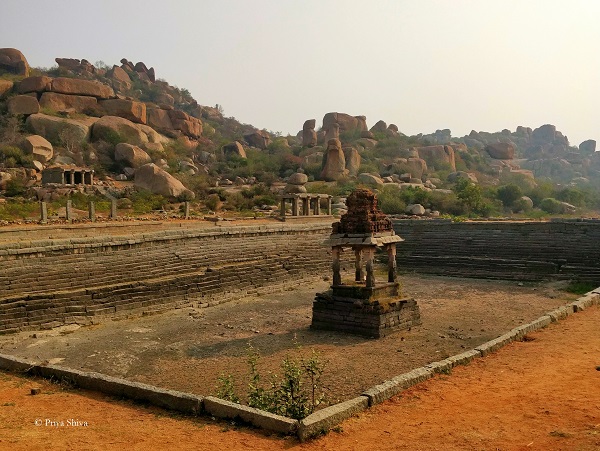 loka pavani - hampi