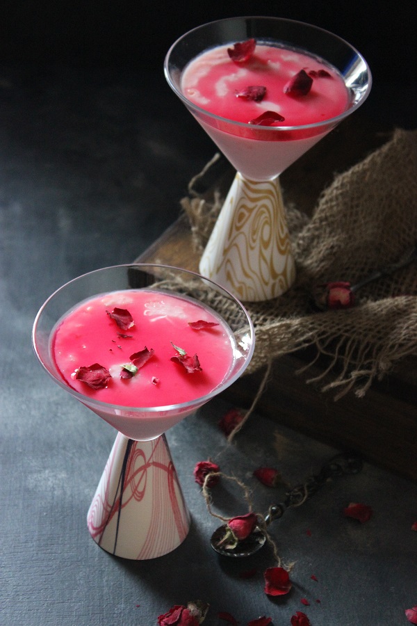 eggless rose pudding