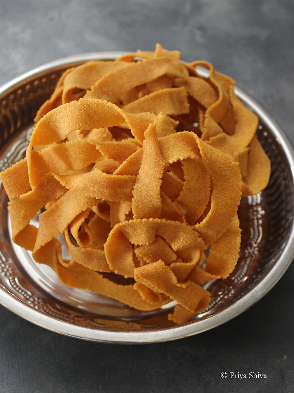 Ribbon Pakoda/Ribbon Murukku/Ola Pakoda - PRIYA KITCHENETTE